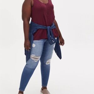 Torrid Size 5 Winetasting Fit and Flare Stretch Challis Button Front Tank